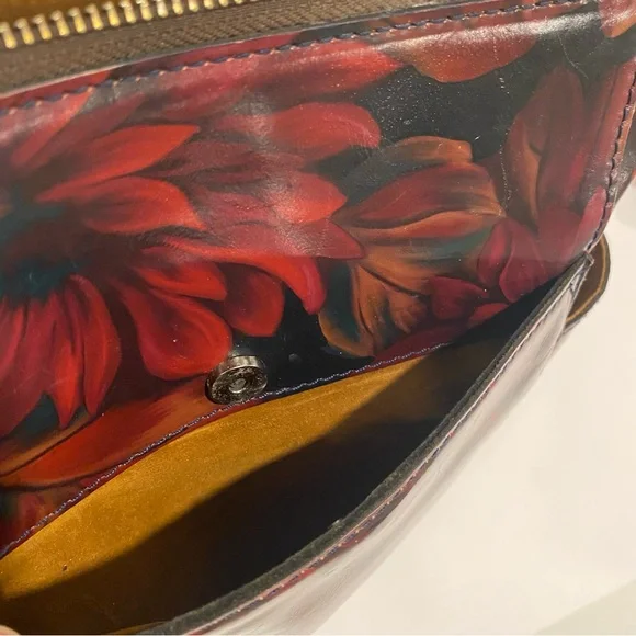 Patricia Nash Aveley Rustic Mums Leather Crossbody w/Dust Bag - EC - Picture 11 of 13